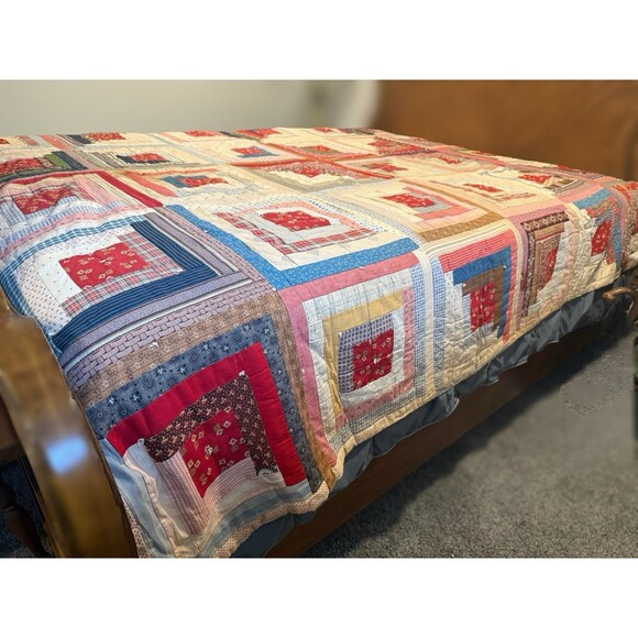 Antique Log Cabin Style Quilt Queen Size 82” X 74” Reversible Red Cream Boxes - Picture 3 of 16